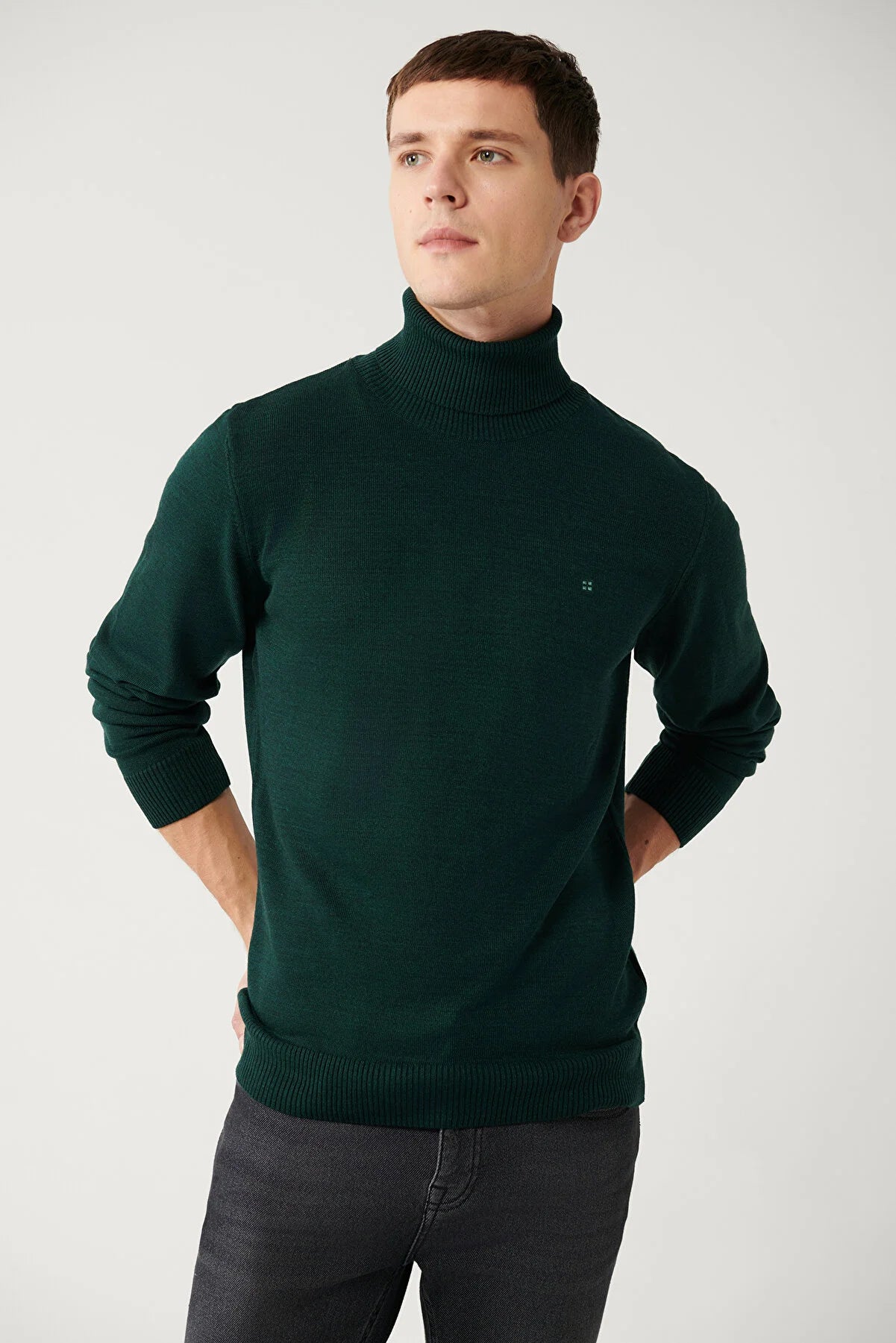 AVVA SWEATER